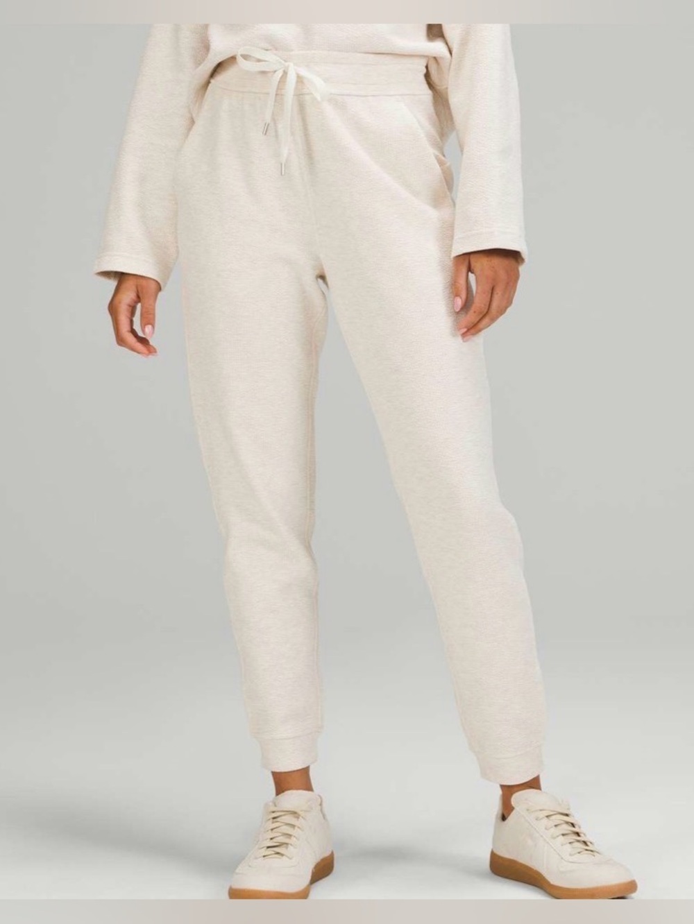 Lululemon Ribbed High-Rise Jogger 25" *7/8 Length
Heathered White Opal 2
